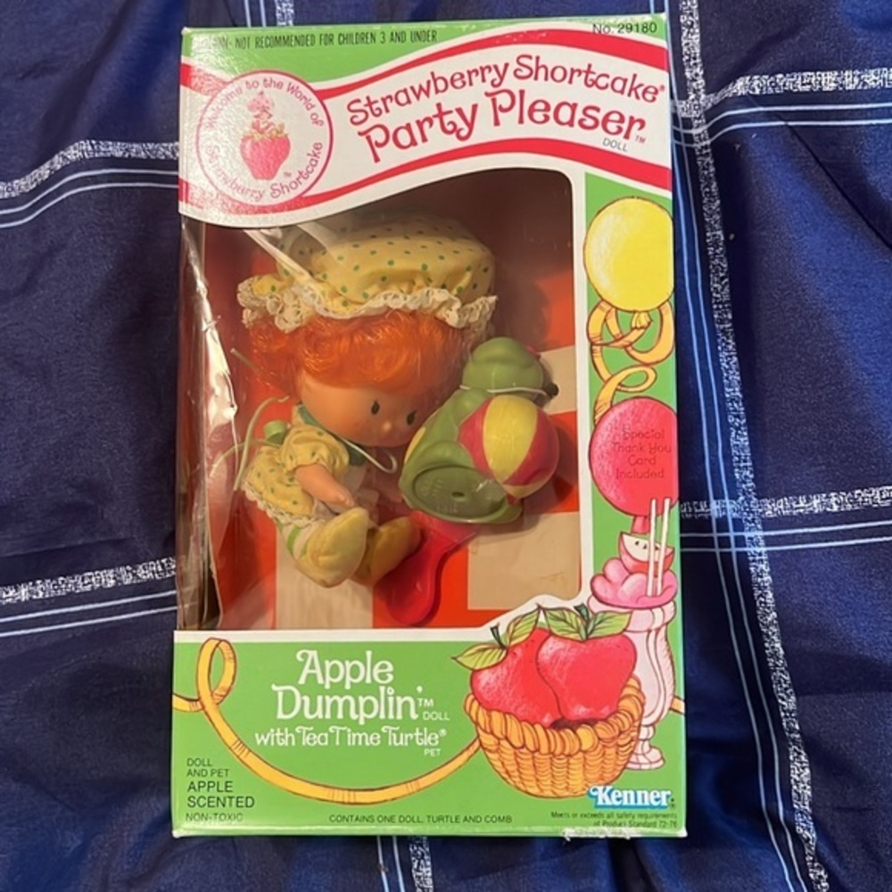 Strawberry Shortcake Apple Dumplin Party Pleaser Doll with Tea Time Turt…